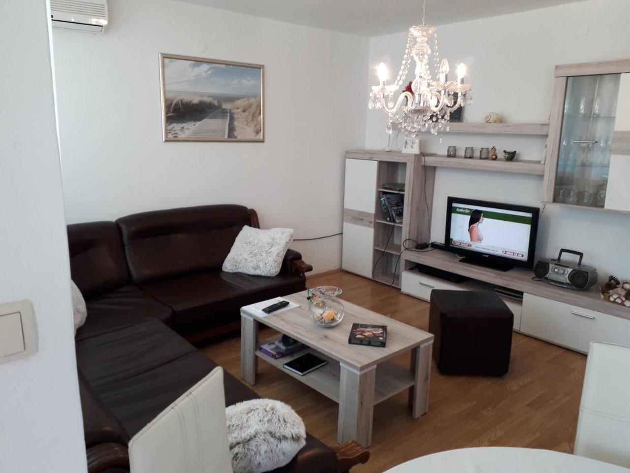 Apartment Sanja Ploce (Dubrovnik-Neretva)